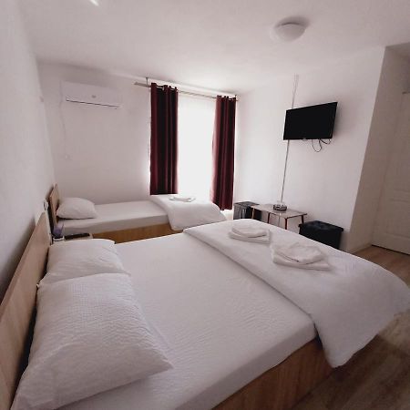 Apartmán Casa Alexia Pescari Exteriér fotografie