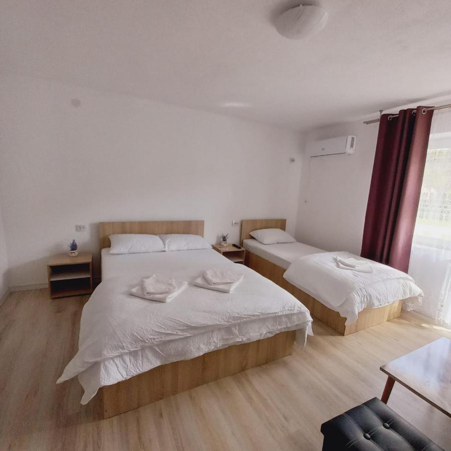 Apartmán Casa Alexia Pescari Exteriér fotografie